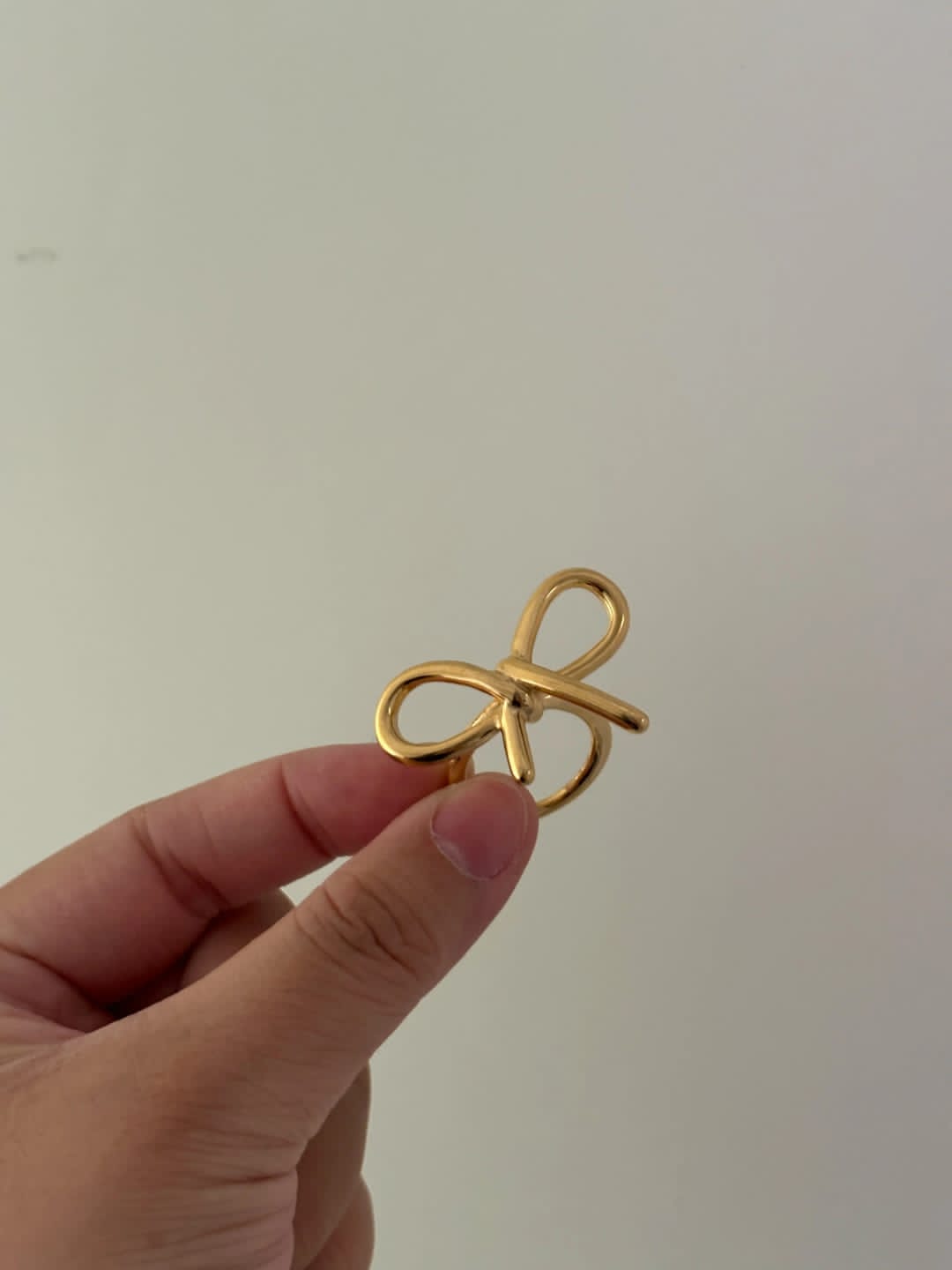 BOW Tie Ring