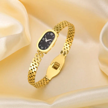 Luxury Gold Women’s Bracelet Watch – Black Dial with Roman Numerals, Stainless Steel Strap