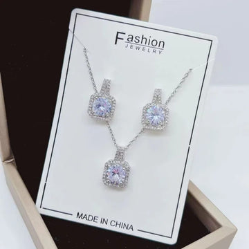 Elegant Silver Plated Jewelry Set – Sparkling Pendant Necklace & Stud Earrings