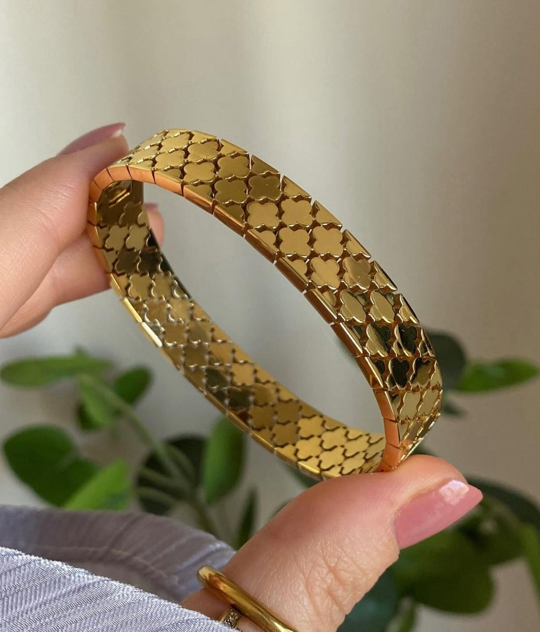 Golden HoneyComb Bangle